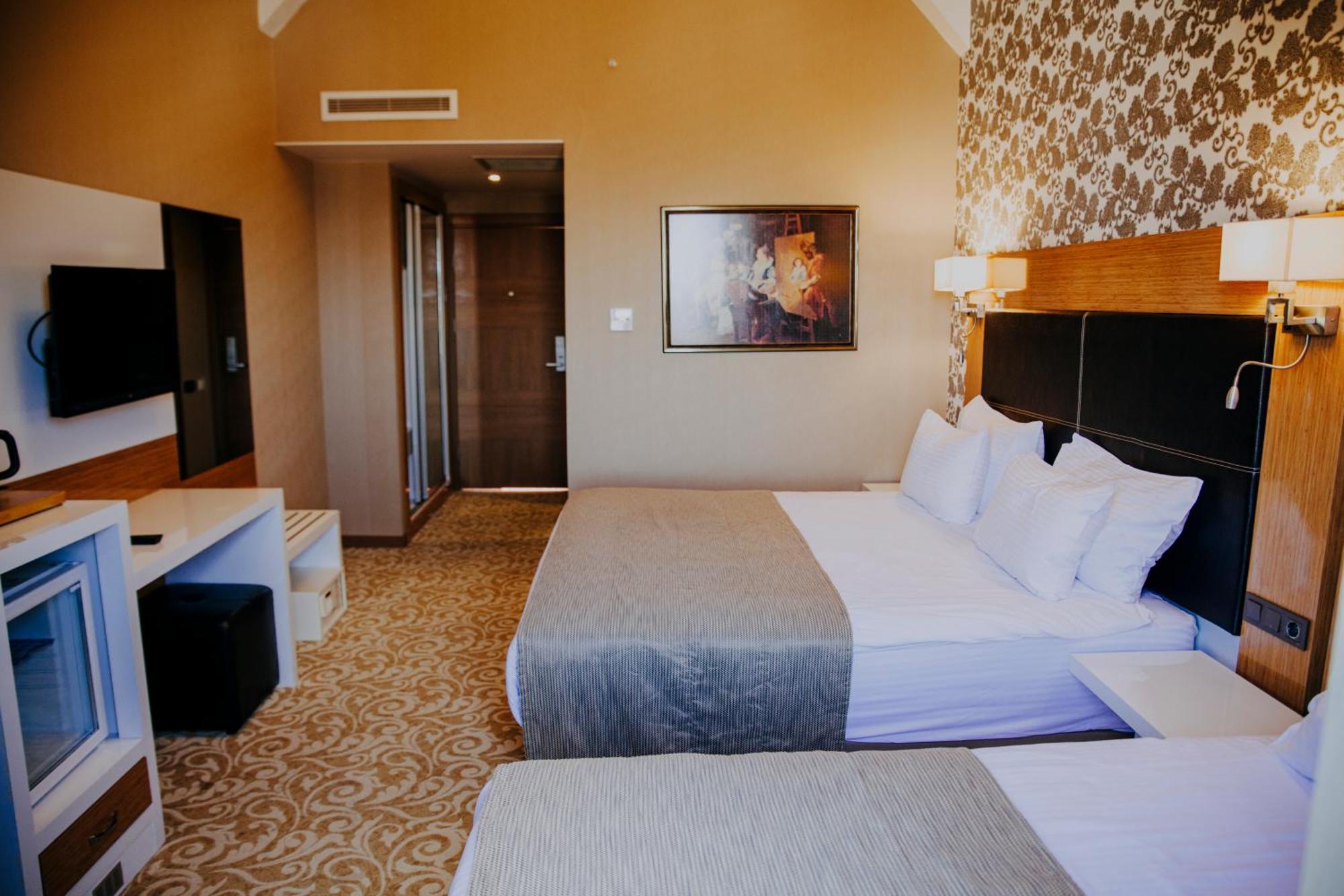 เอลการ์เดน โอเทล Hotel Masukiye ภายนอก รูปภาพ