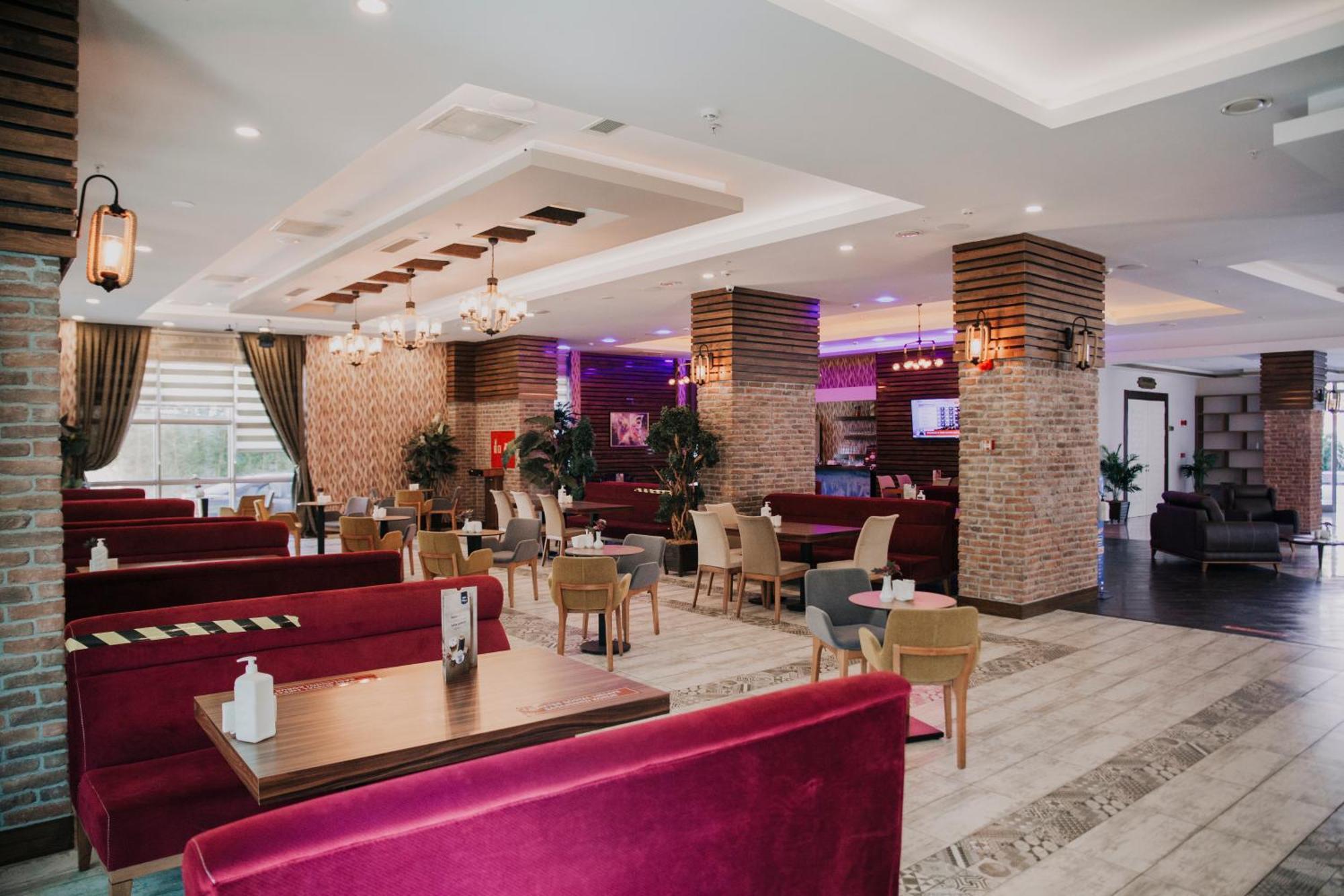 เอลการ์เดน โอเทล Hotel Masukiye ภายนอก รูปภาพ
