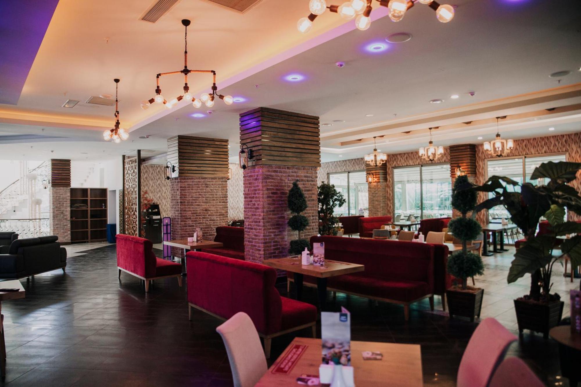 เอลการ์เดน โอเทล Hotel Masukiye ภายนอก รูปภาพ