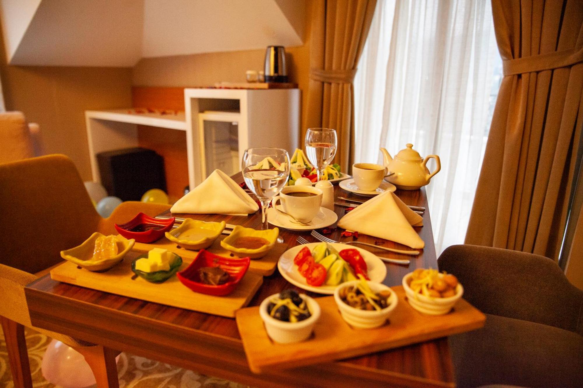 เอลการ์เดน โอเทล Hotel Masukiye ภายนอก รูปภาพ