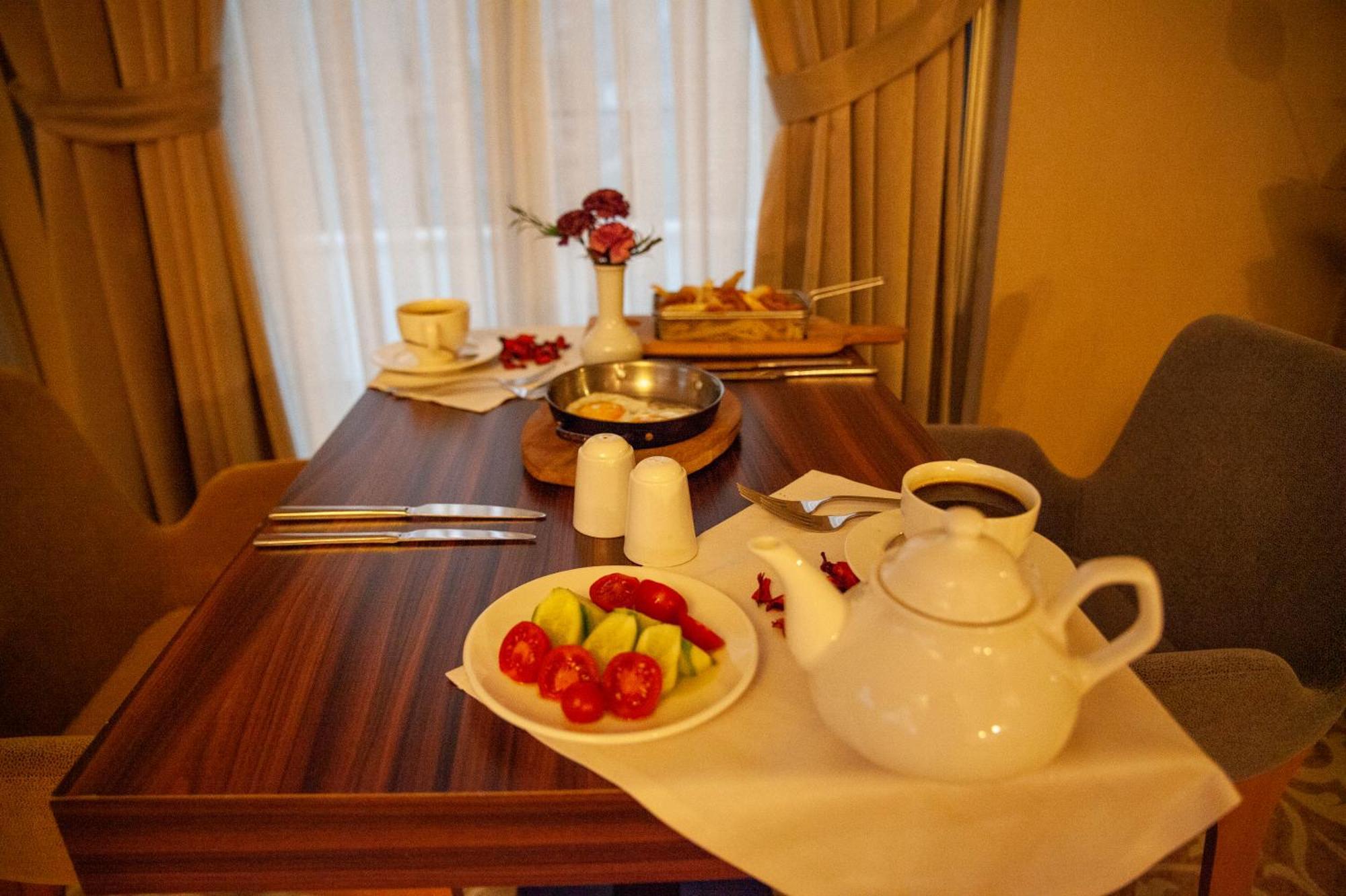 เอลการ์เดน โอเทล Hotel Masukiye ภายนอก รูปภาพ
