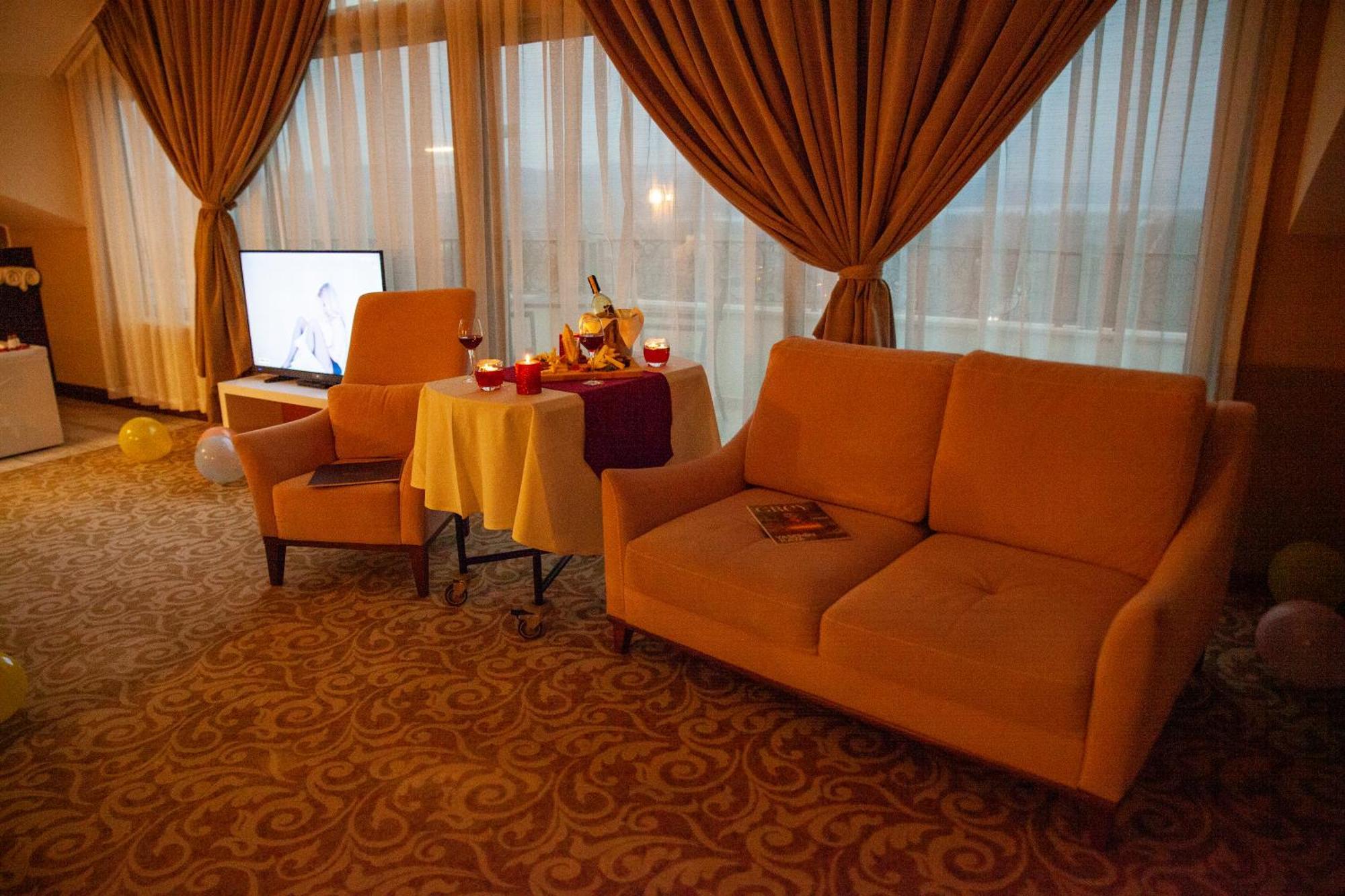 เอลการ์เดน โอเทล Hotel Masukiye ภายนอก รูปภาพ