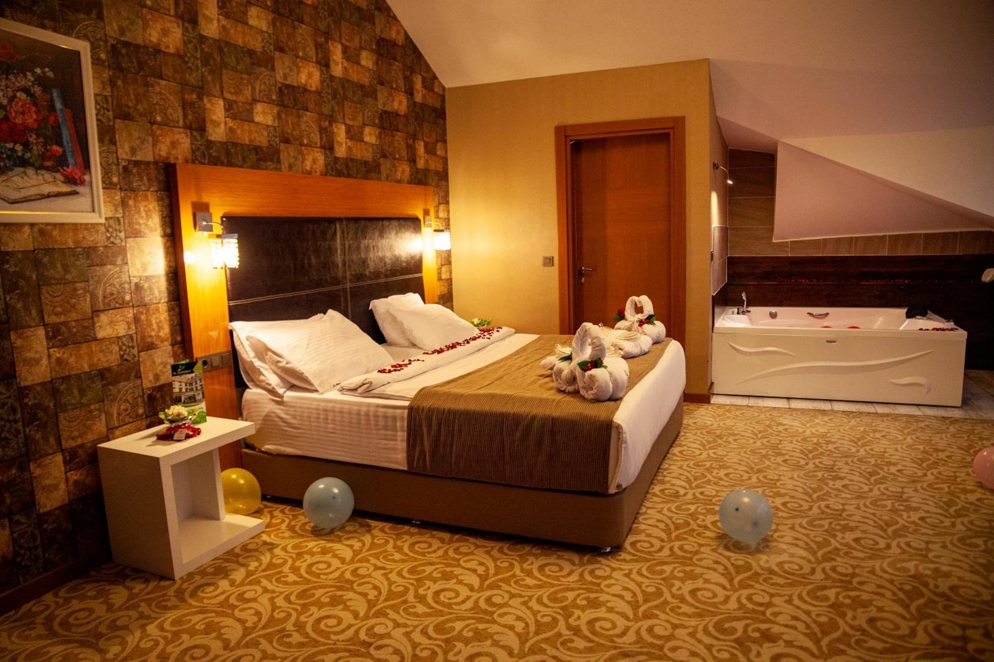 เอลการ์เดน โอเทล Hotel Masukiye ภายนอก รูปภาพ