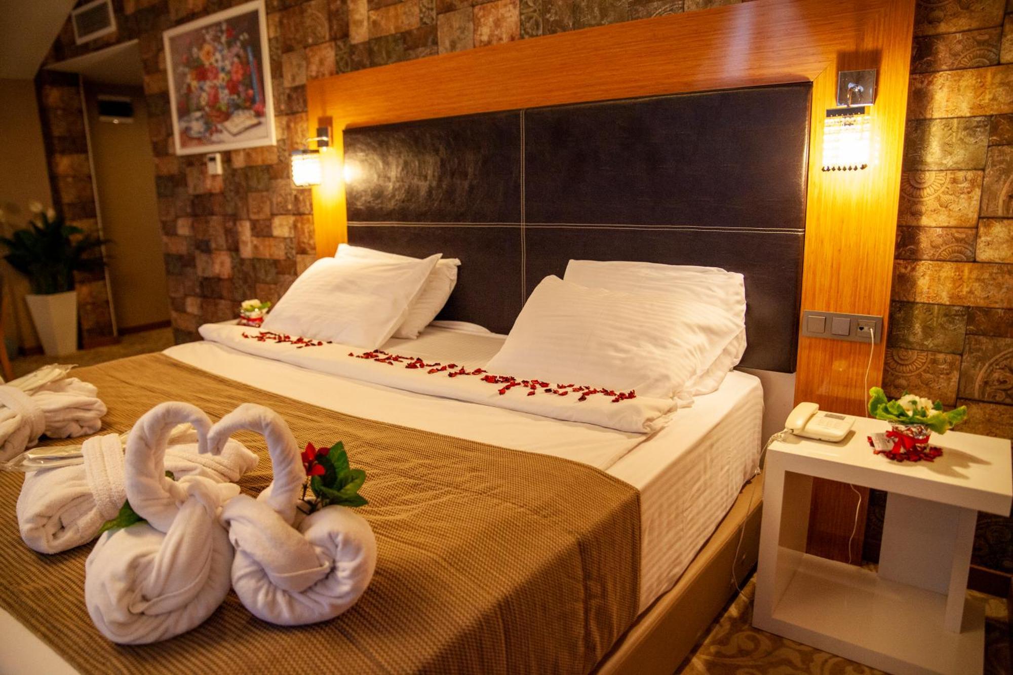 เอลการ์เดน โอเทล Hotel Masukiye ภายนอก รูปภาพ