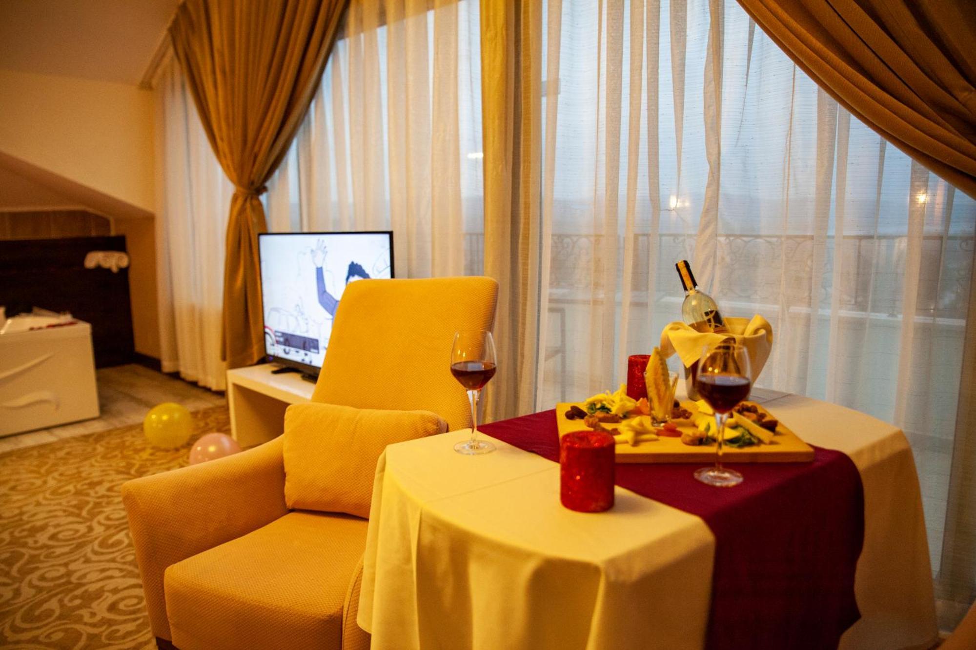 เอลการ์เดน โอเทล Hotel Masukiye ภายนอก รูปภาพ