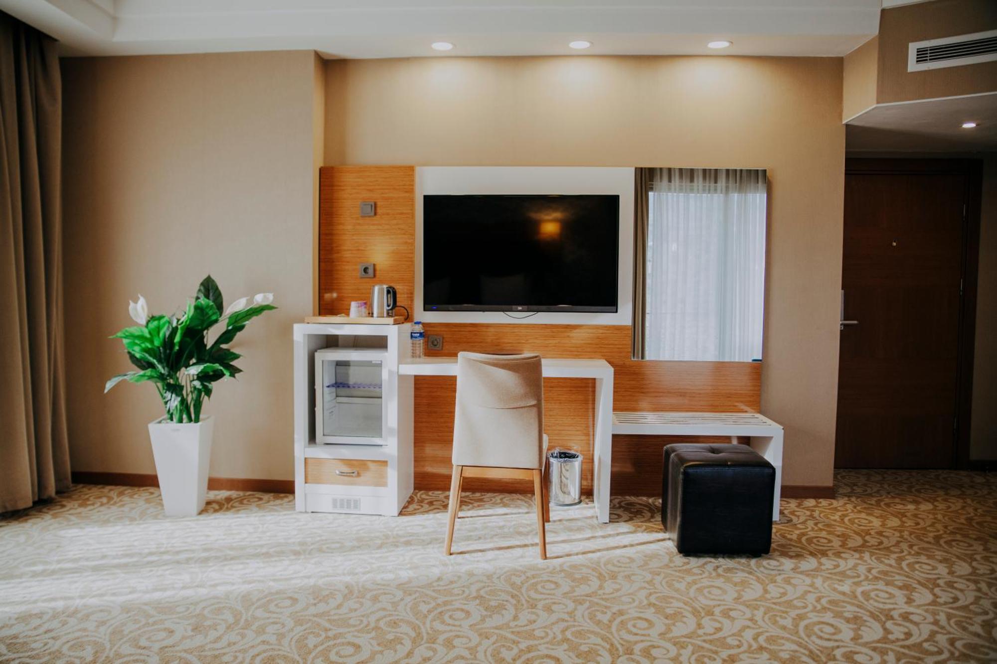 เอลการ์เดน โอเทล Hotel Masukiye ภายนอก รูปภาพ